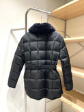 کاپشن زنانه برند Moncler