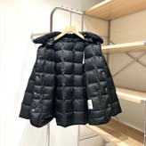کاپشن زنانه برند Moncler