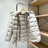 کاپشن زنانه برند Moncler