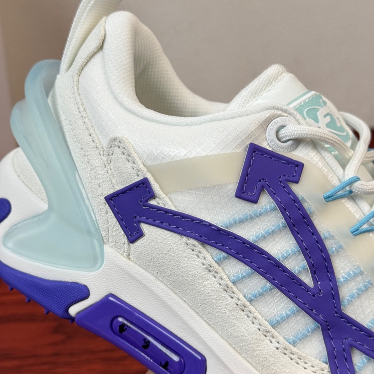 اسنیکر برند OFF-WHITE