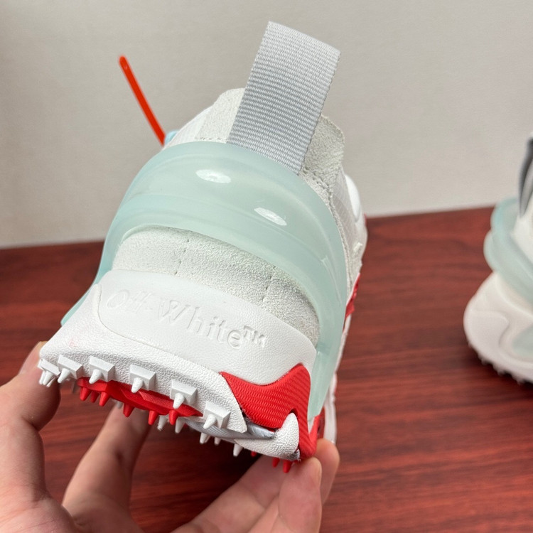 اسنیکر برند OFF-WHITE