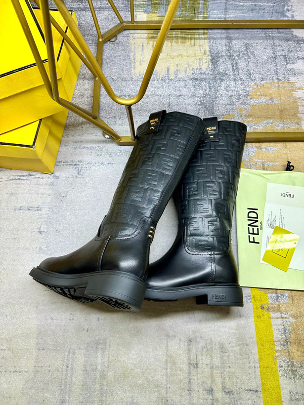 بوت زنانه برند Fendi