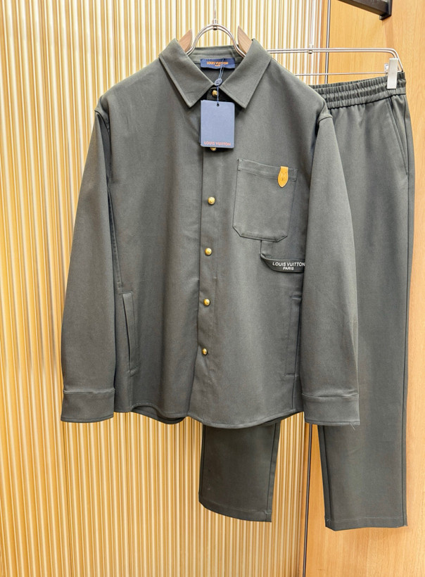 ست مردانه برند Louis Vuitton