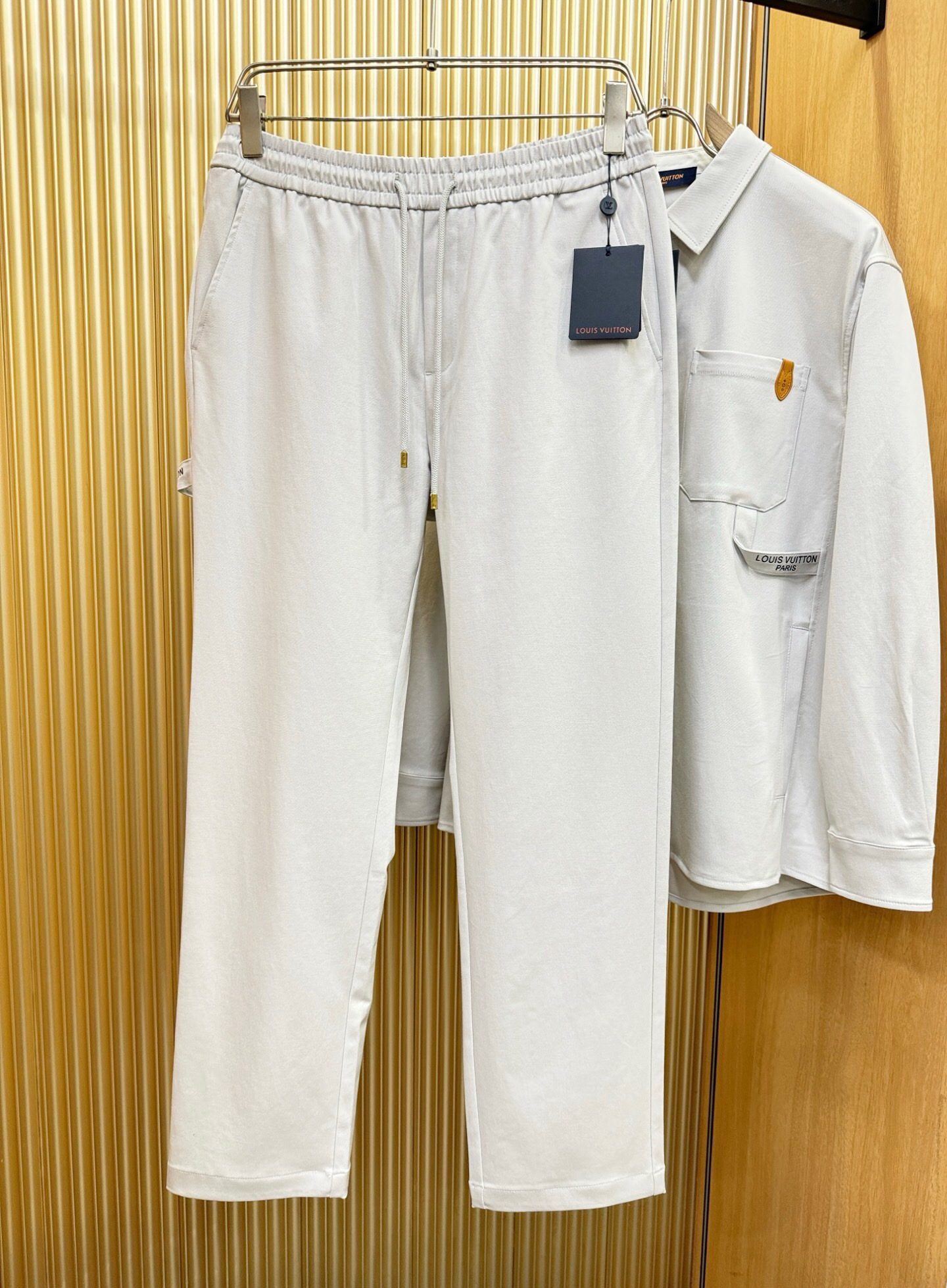 ست مردانه برند Louis Vuitton