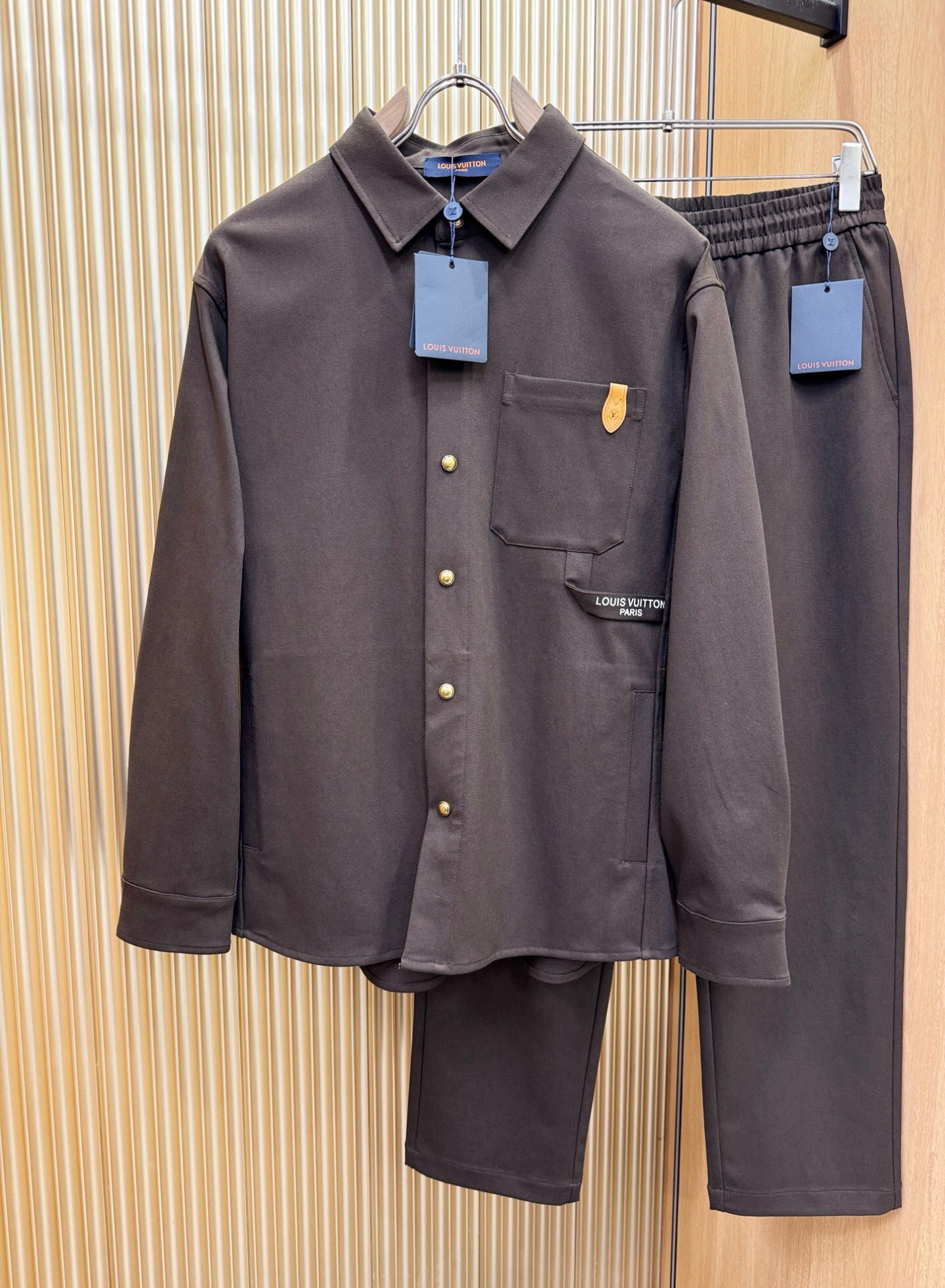 ست مردانه برند Louis Vuitton