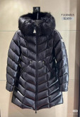 کاپشن زنانه برند Moncler