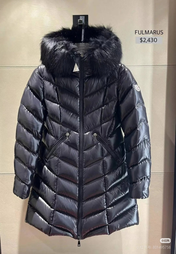 کاپشن زنانه برند Moncler