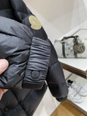 کاپشن مردانه برند Moncler