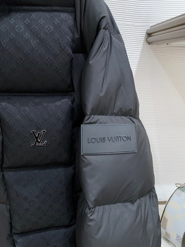 کاپشن مردانه برند Louis Vuitton