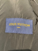 کاپشن برند Louis Vuitton
