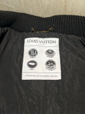 کاپشن برند Louis Vuitton
