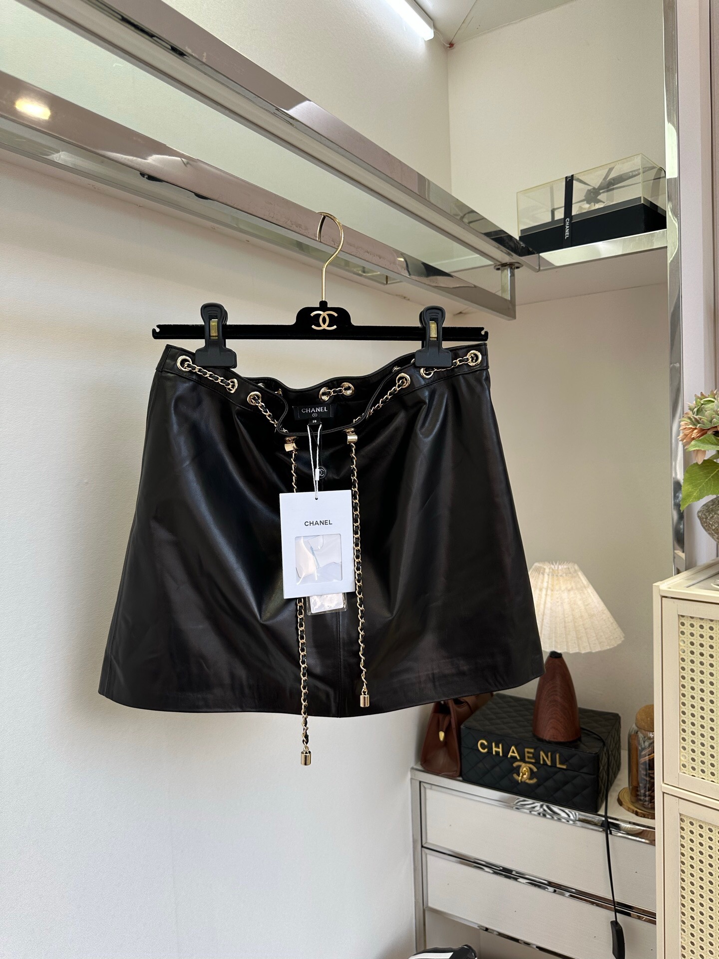 دامن چرم برند Chanel