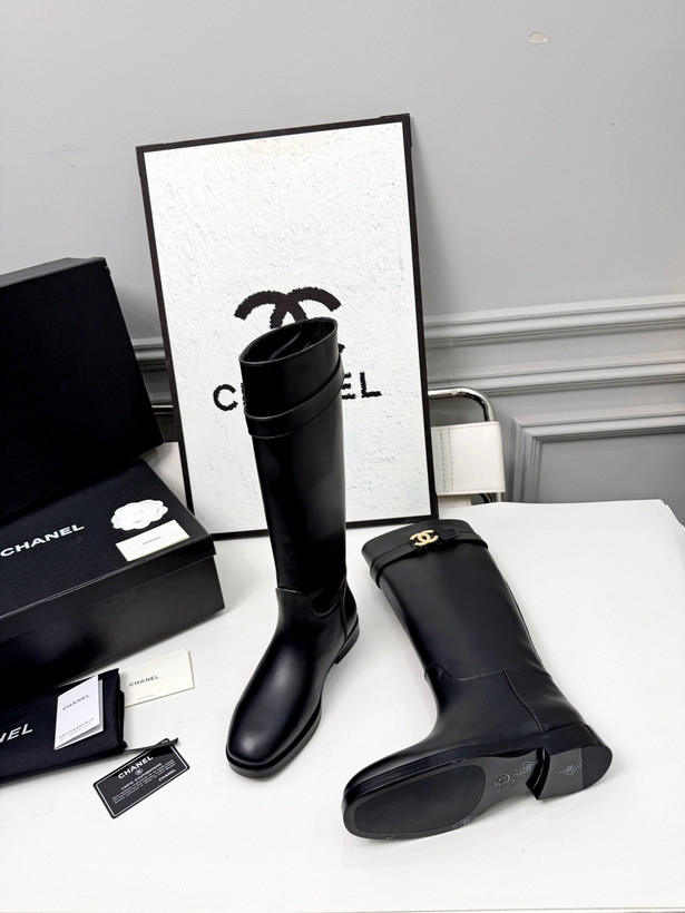 بوت زنانه برند Chanel