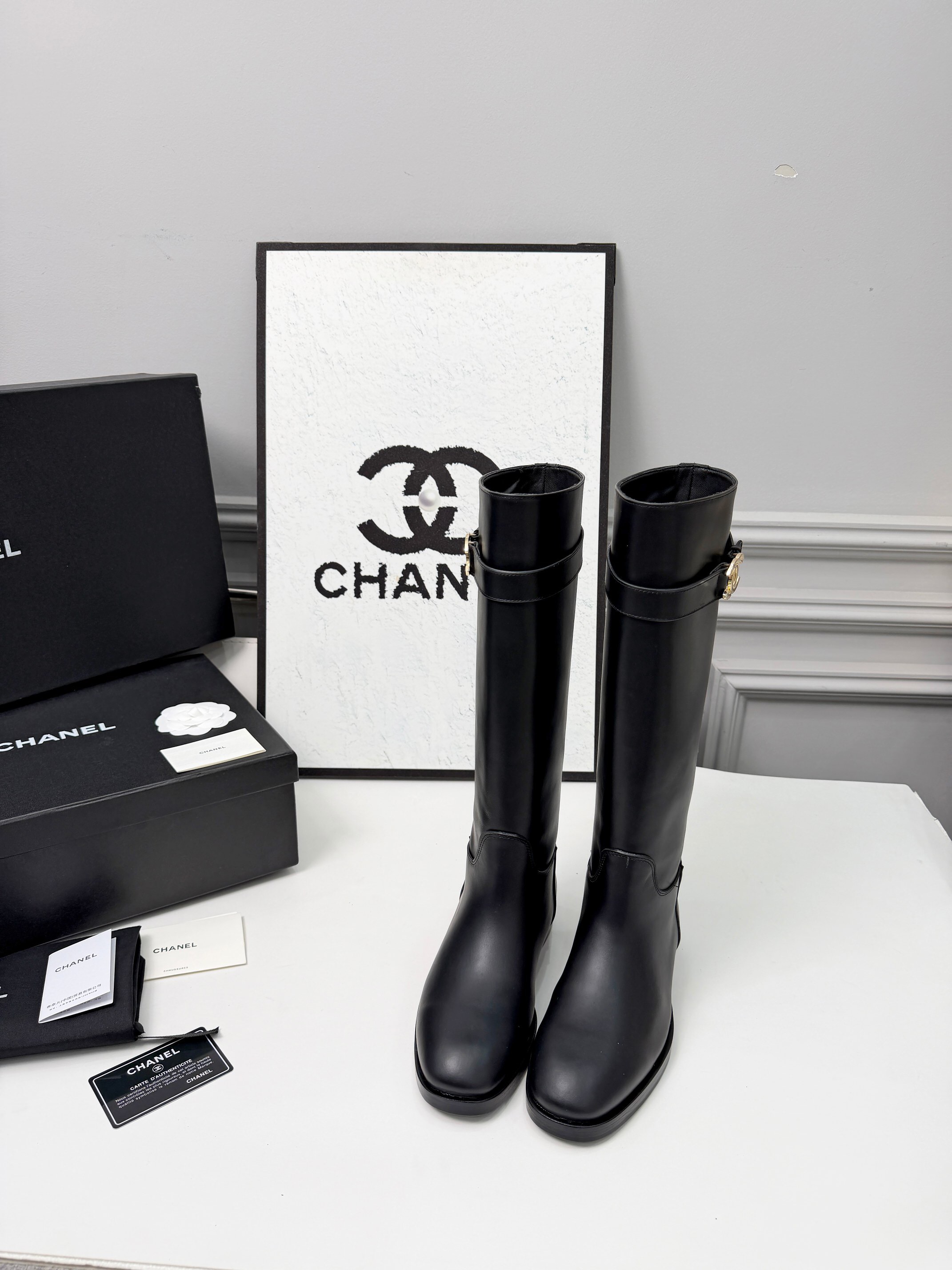 بوت زنانه برند Chanel