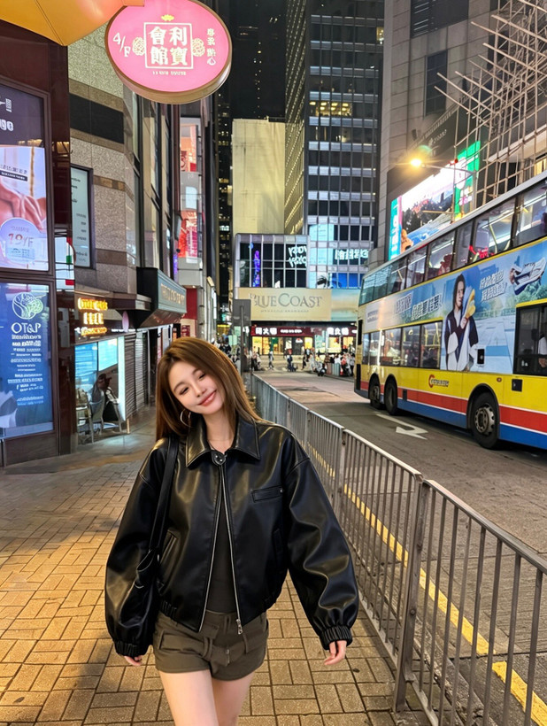 کت چرم زنانه برند Prada