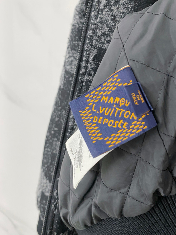 کاپشن مردانه برند Louis Vuitton