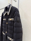 کاپشن زنانه برند Moncler
