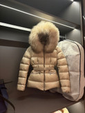 کاپشن زنانه برند Moncler