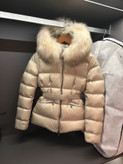 کاپشن زنانه برند Moncler