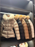 کاپشن زنانه برند Moncler