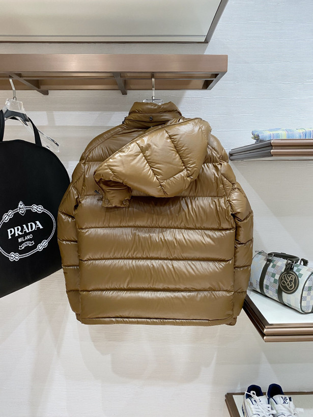 کاپشن مردانه برند Moncler