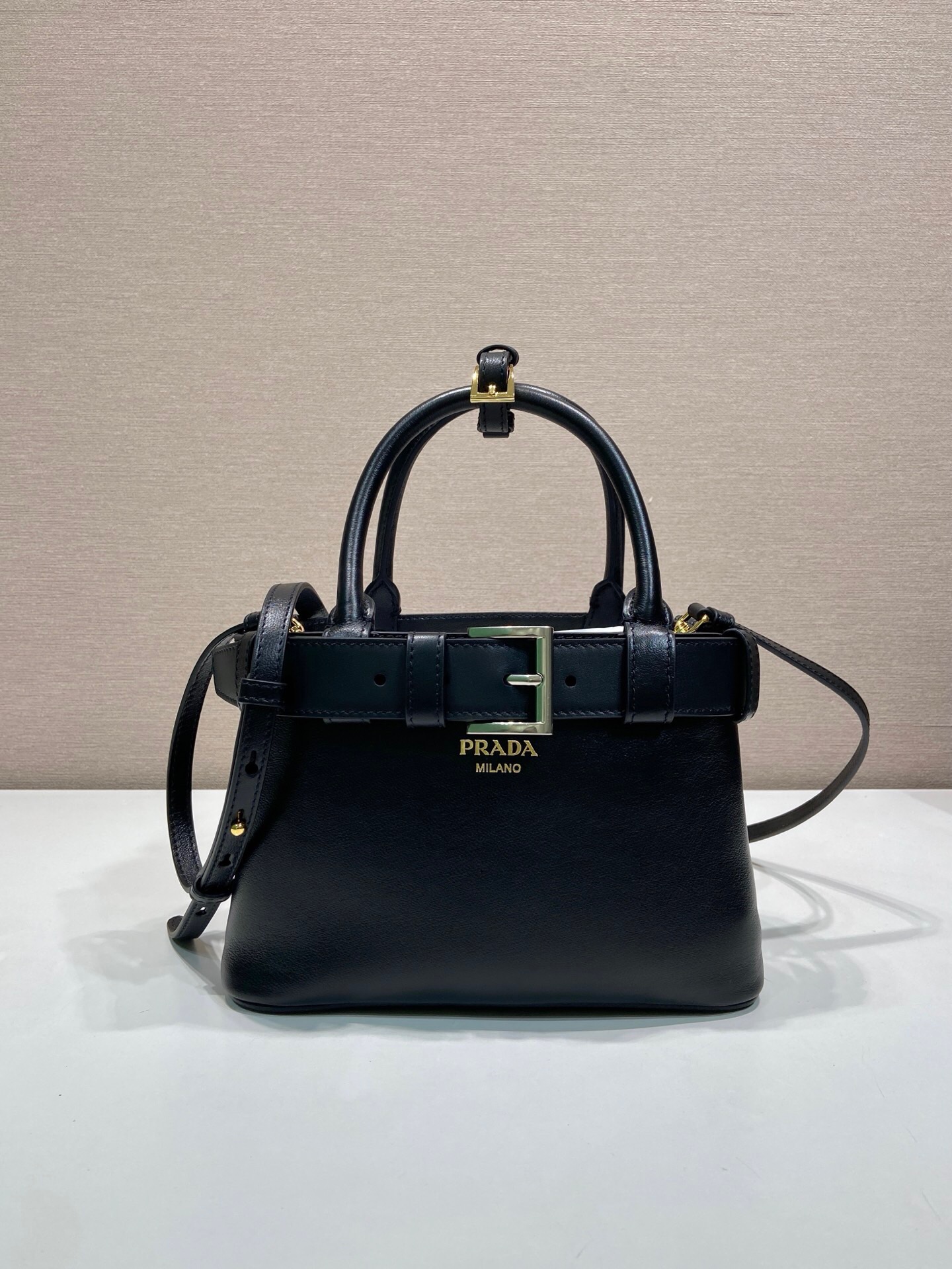 کیف زنانه برند Prada