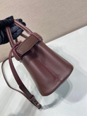 کیف زنانه برند Prada