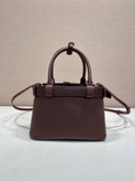 کیف زنانه برند Prada