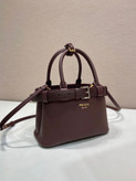 کیف زنانه برند Prada