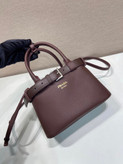 کیف زنانه برند Prada