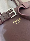 کیف زنانه برند Prada