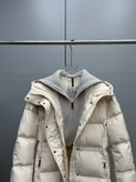 کاپشن زنانه برند Moncler