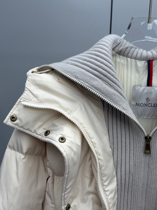 کاپشن زنانه برند Moncler