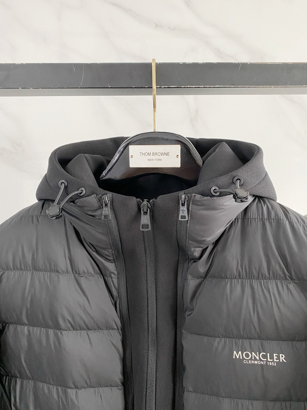 کاپشن سه حالته برند Moncler