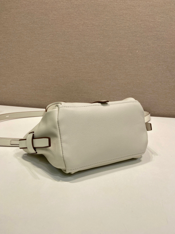 کیف زنانه برند Prada