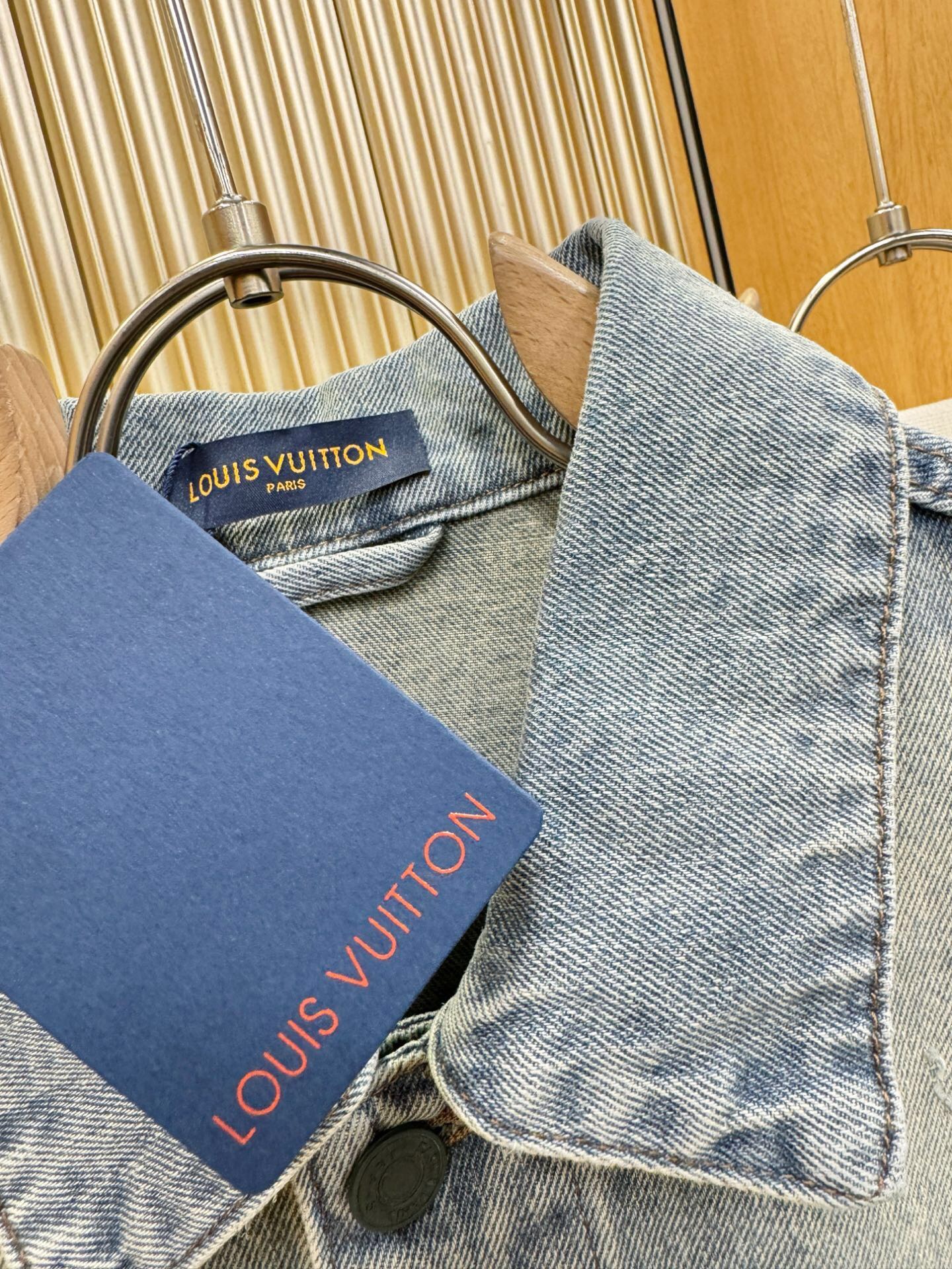 کت جین برند Louis Vuitton