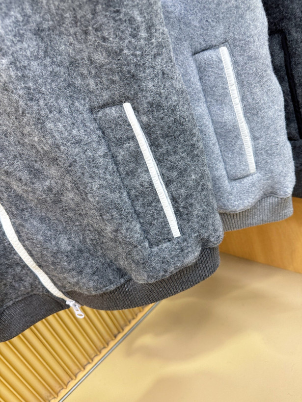 ژیله مردانه برند Canada Goose