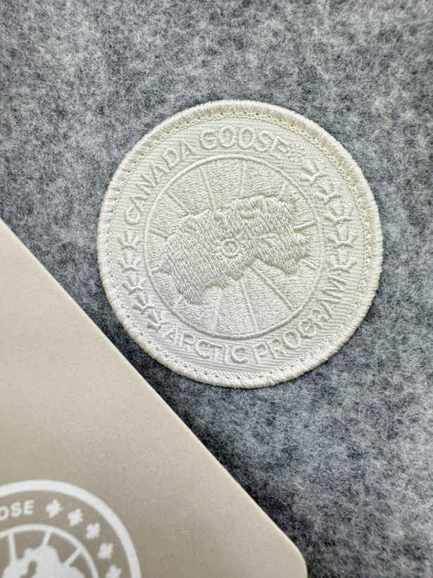 ژیله مردانه برند Canada Goose