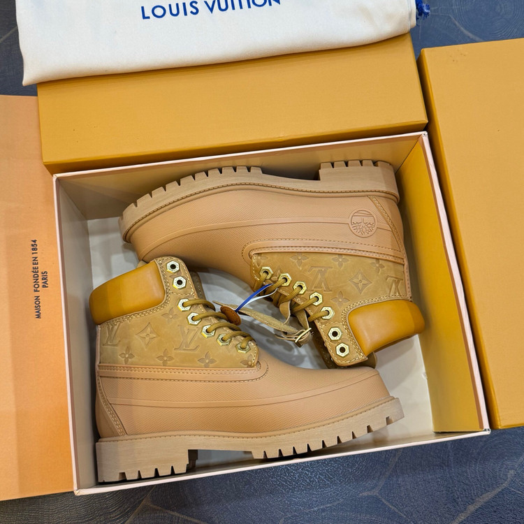 بوت مردانه برند Lv✖️Timberland