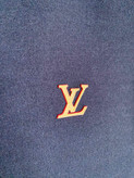 کاپشن برند Louis Vuitton