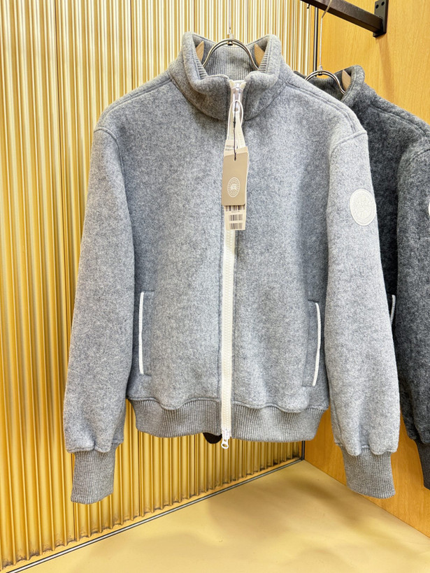 کاپشن مردانه برند Canada Goose