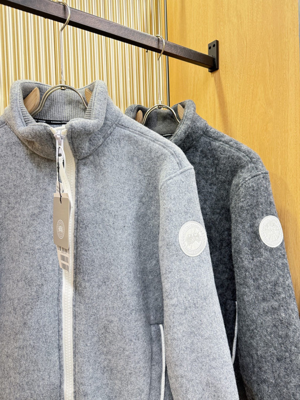 کاپشن مردانه برند Canada Goose