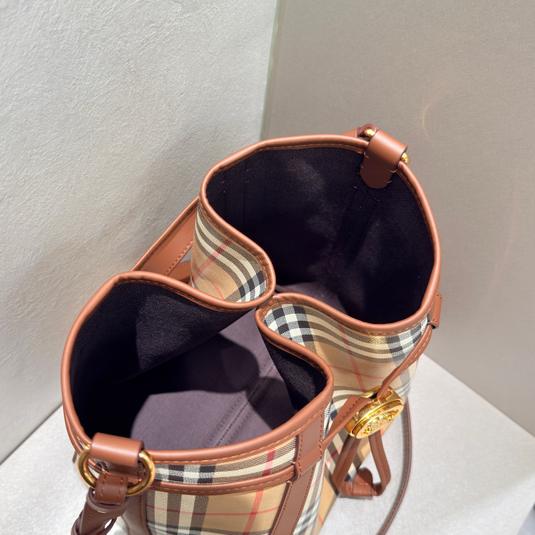 کیف دست ساز زنانه برند Burberry