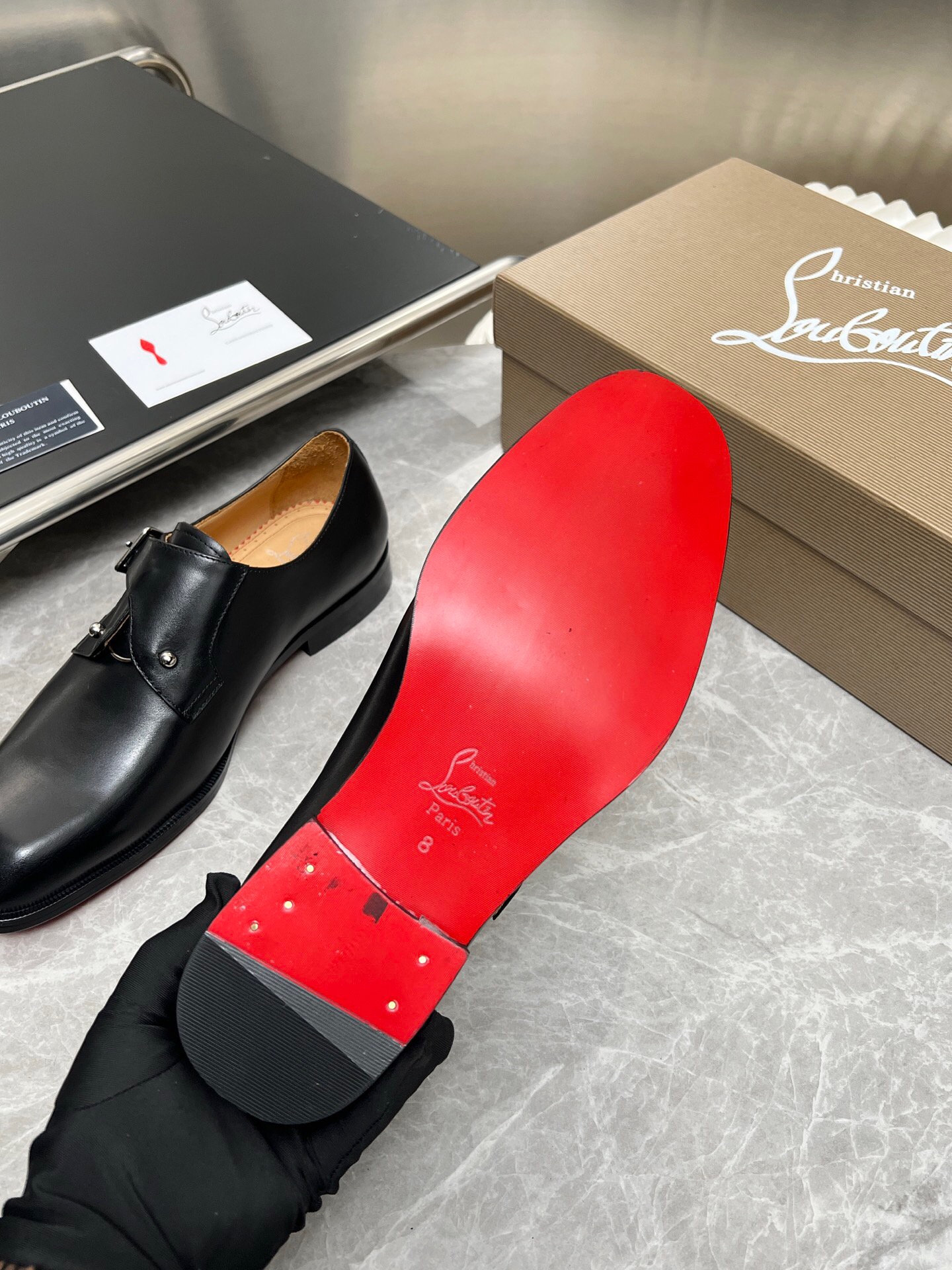 کفش مردانه برند Louboutin