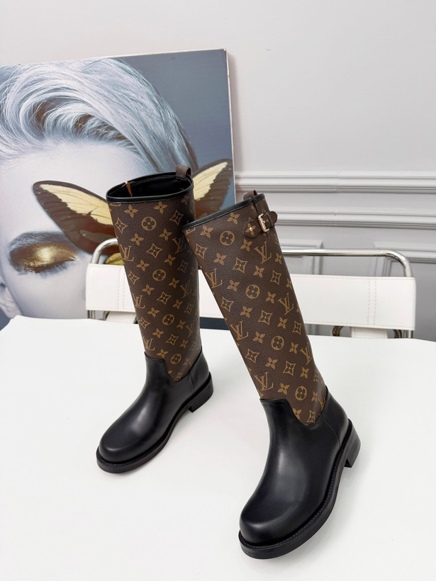بوت زنانه برند Louis Vuitton