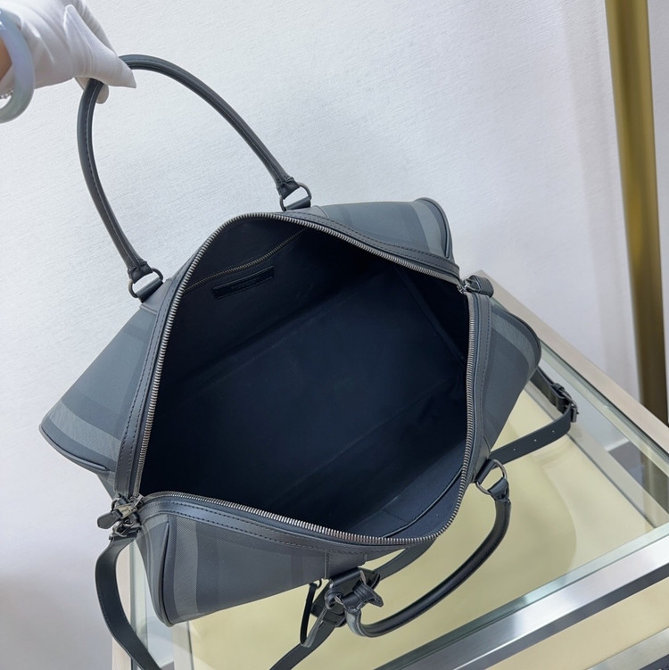 ساک دستی برند Burberry