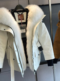 کاپشن زنانه برند Moncler