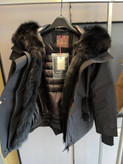 کاپشن زنانه برند Moncler