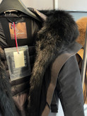 کاپشن زنانه برند Moncler