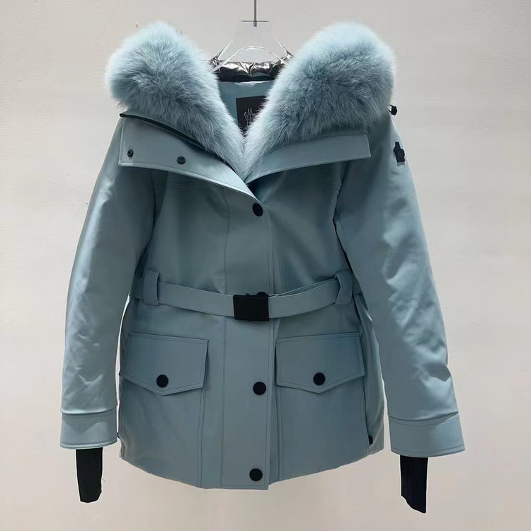 کاپشن زنانه برند Moncler